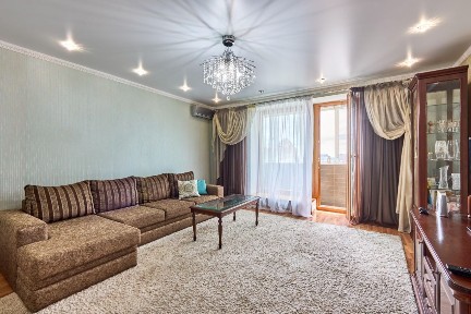 Продается 4-комн. квартира, 130,8 м²