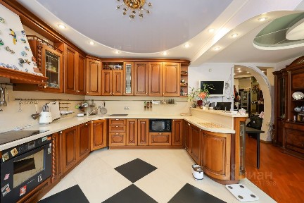 Продается 5-комн. квартира, 134,1 м²