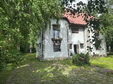 Продается 2-этажный дом, 312 м²