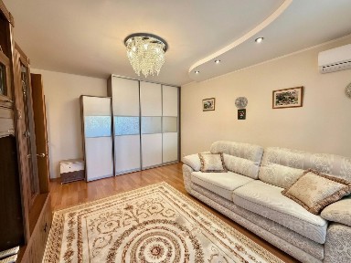 Продается 2-комн. квартира, 59,7 м²