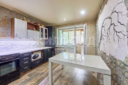 Продается 3-комн. квартира, 65,8 м²