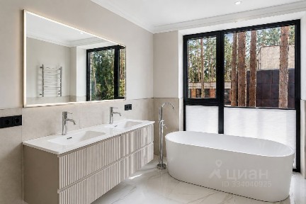 Продается 2-этажный коттедж, 450 м²