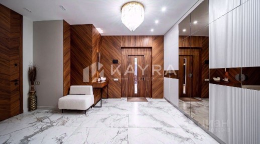 Продается 2-этажный дом, 357 м²