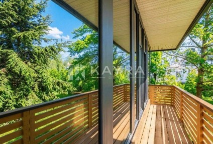 Продается 2-этажный дом, 515 м²