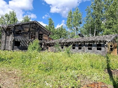 Продается 3-этажный дом, 458 м²