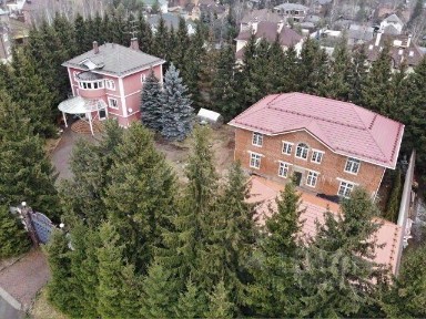 Продается 2-этажный коттедж, 830 м²
