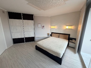 Продается 2-комн. квартира, 53,5 м²
