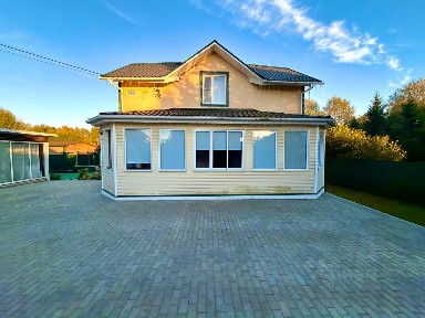 Продается 2-этажный дом, 150 м²