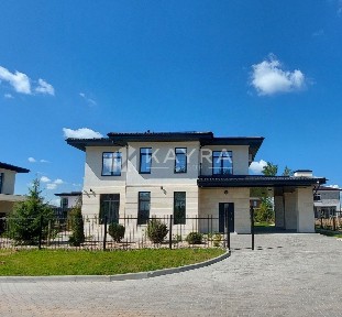 Продается 2-этажный дом, 280 м²