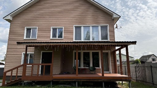 Продается 2-этажный дом, 212 м²