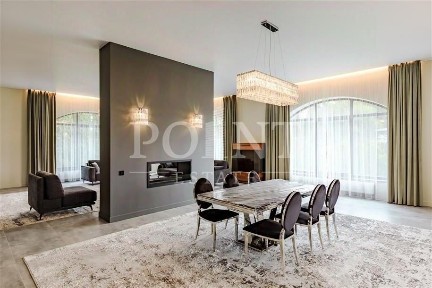 Продается 2-этажный коттедж, 1 327 м²