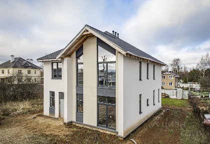 Продается 2-этажный дом, 210 м²