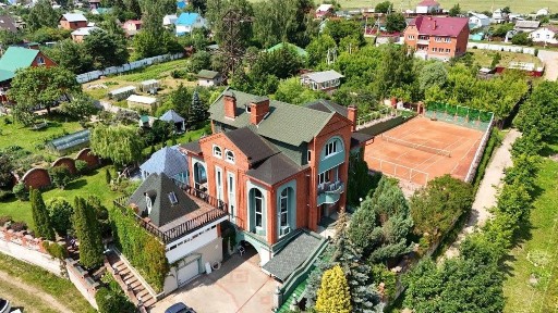 Продается коттедж, 600 м²