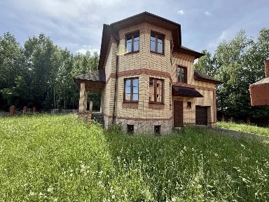 Продается 3-этажный дом, 297,1 м²