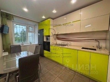 Продается 4-комн. квартира, 87,6 м²