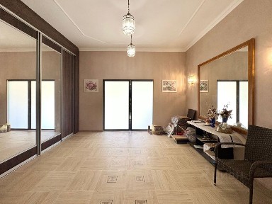 Продается 3-этажный дом, 412,7 м²