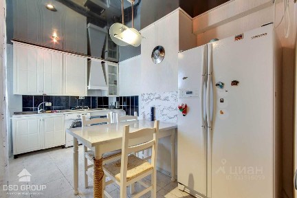 Продается 4-комн. квартира, 96 м²