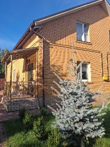 Продается 2-этажный дом, 144 м²