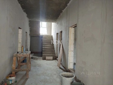 Продается 3-этажный дом, 416 м²