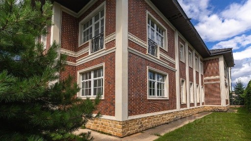 Продается 2-этажный коттедж, 542 м²