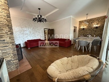 Продается 2-этажный таунхаус, 187,7 м²