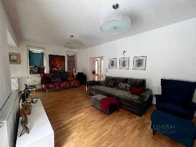 Продается 2-этажный дом, 230 м²