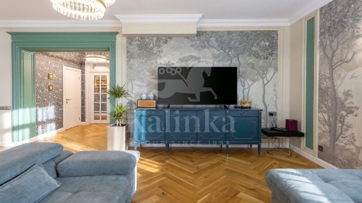 Продается 2-этажный дом, 210 м²