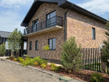 Продается 2-этажный дом, 220 м²