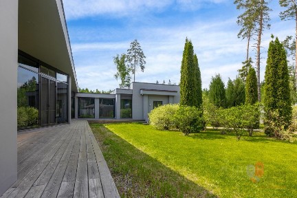 Продается 1-этажный коттедж, 512 м²