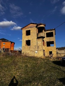 Продается 2-этажный дом, 315 м²