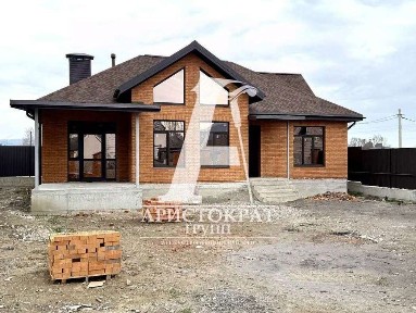 Продается 1-этажный дом, 174 м²