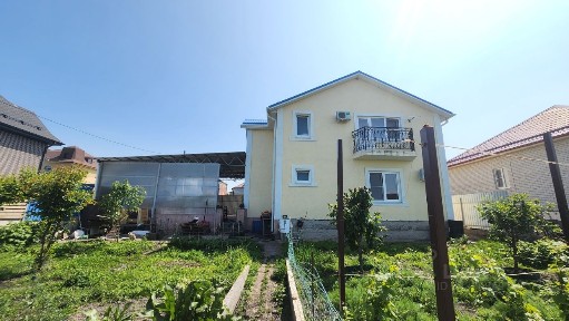 Продается 2-этажный дом, 120 м²