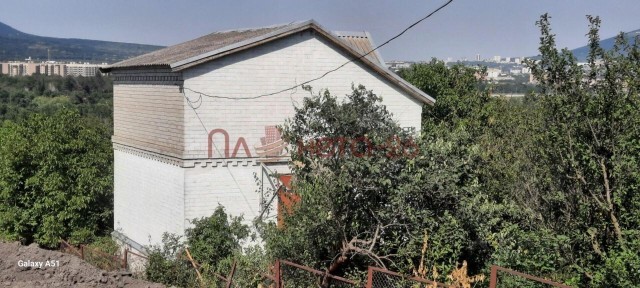 Продается 2-этажный дом, 102 м²