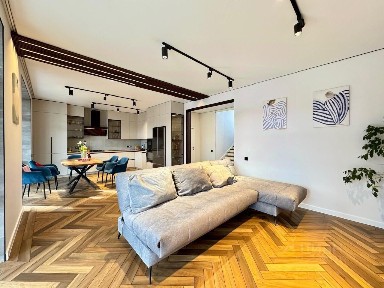 Продается 2-этажный дом, 217,6 м²