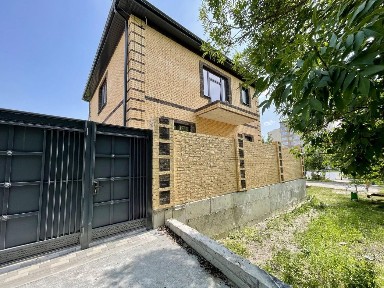 Продается 2-этажный дом, 141,6 м²