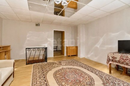 Продается 50% часть дома, 91,4 м²