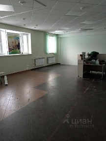 Магаданская область, Омсукчан пгт, ул. Ленина, 33