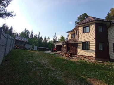 Продается 2-этажный коттедж, 215 м²