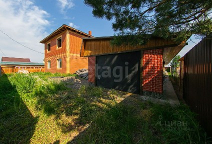 Продается 2-этажный дом, 200 м²