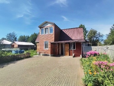 Продается 2-этажный дом, 163 м²