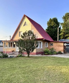 Продается 2-этажный дом, 150 м²