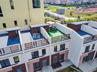 Продается 3-этажный таунхаус, 135 м²