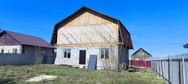 Продается 2-этажный дом, 145 м²