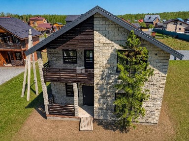 Продается 2-этажный дом, 135 м²