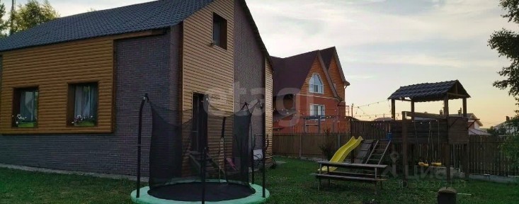 Продается 2-этажный дом, 160 м²