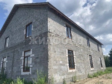 Продается 2-этажный дом, 420,3 м²