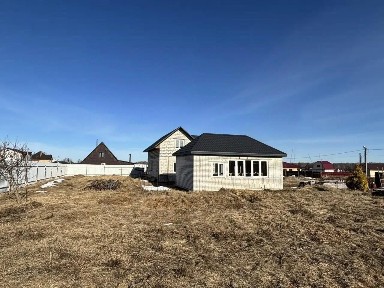 Продается 2-этажный дом, 250 м²