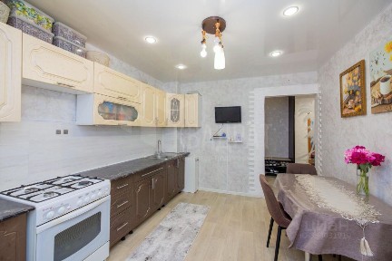 Продается 3-комн. квартира, 81 м²