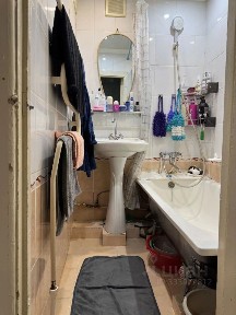 Продается 4-комн. квартира, 62 м²