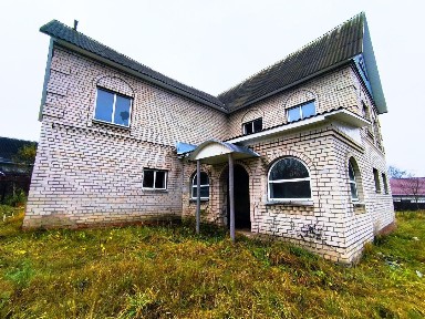 Продается 2-этажный дом, 300 м²